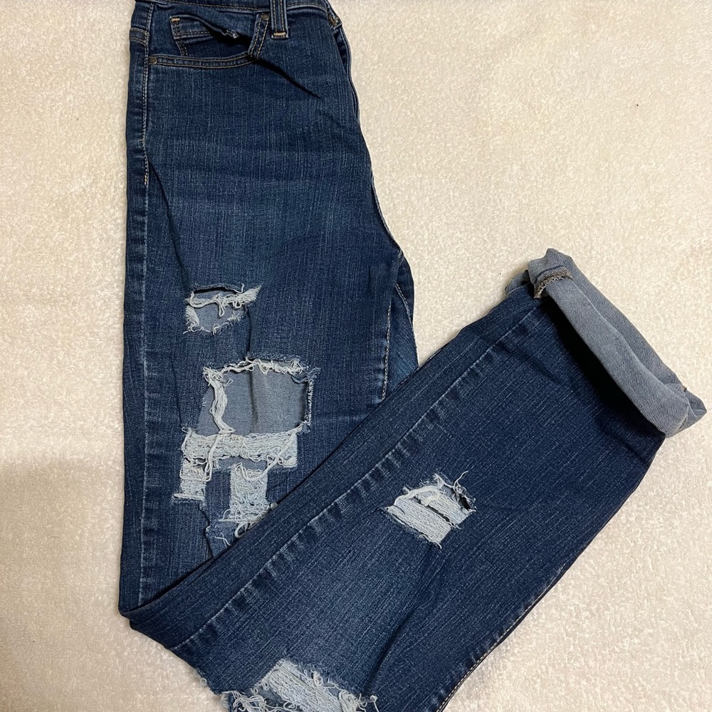 Levis Perfectly Slimming Denim